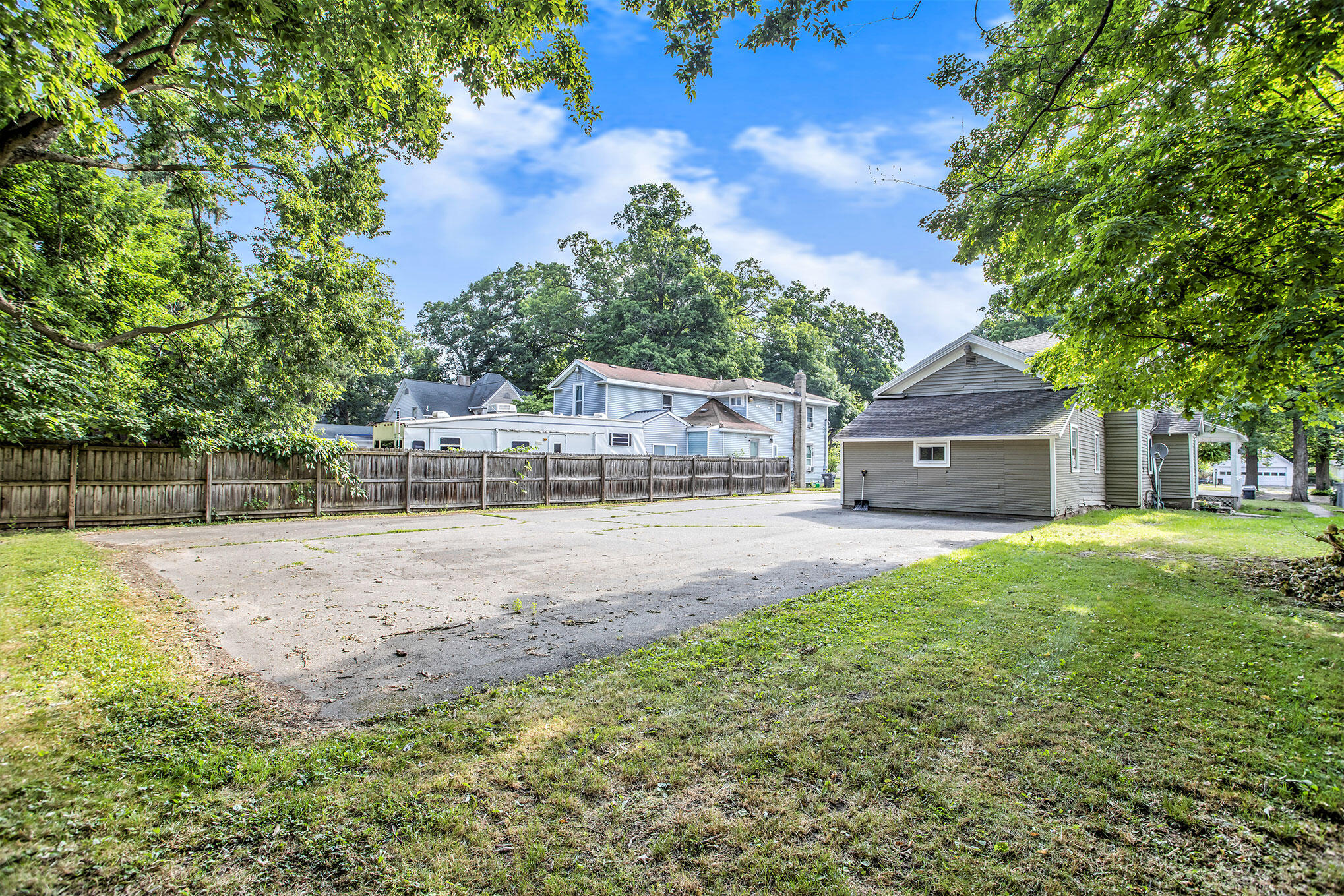 Galesburg City, Michigan 49053, United States, 5 Bedrooms Bedrooms, ,Residential,Active,171046