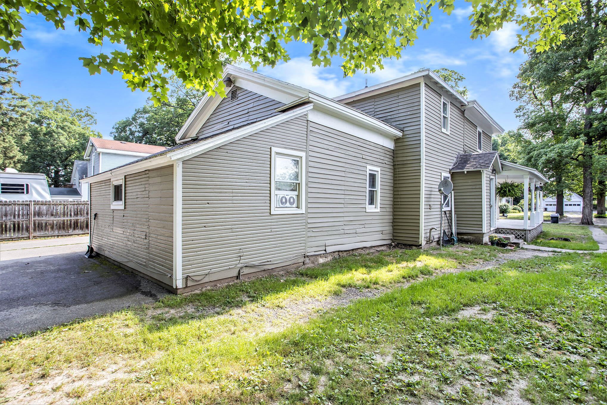 Galesburg City, Michigan 49053, United States, 5 Bedrooms Bedrooms, ,Residential,Active,171046