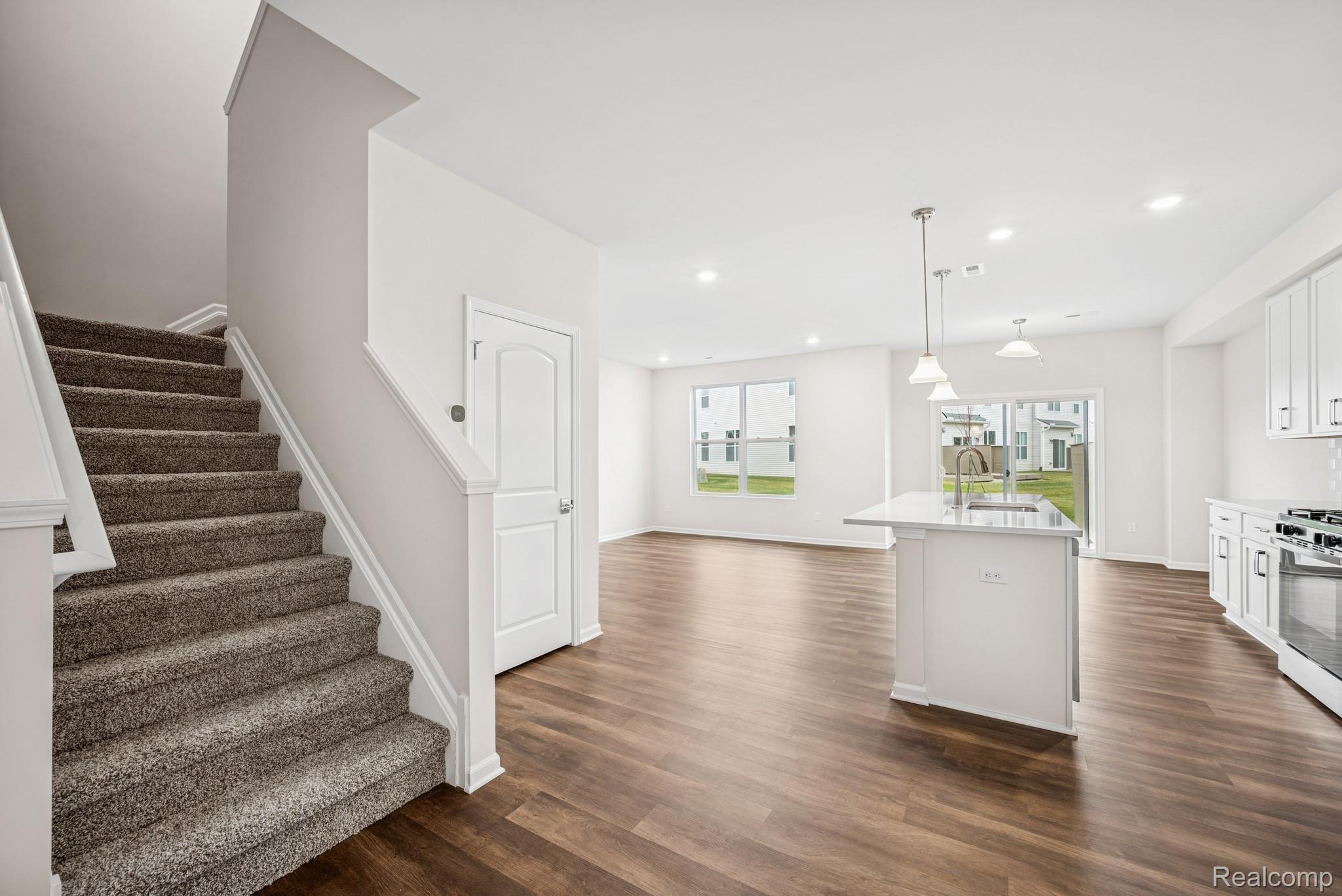 1905 Salt Springs Drive