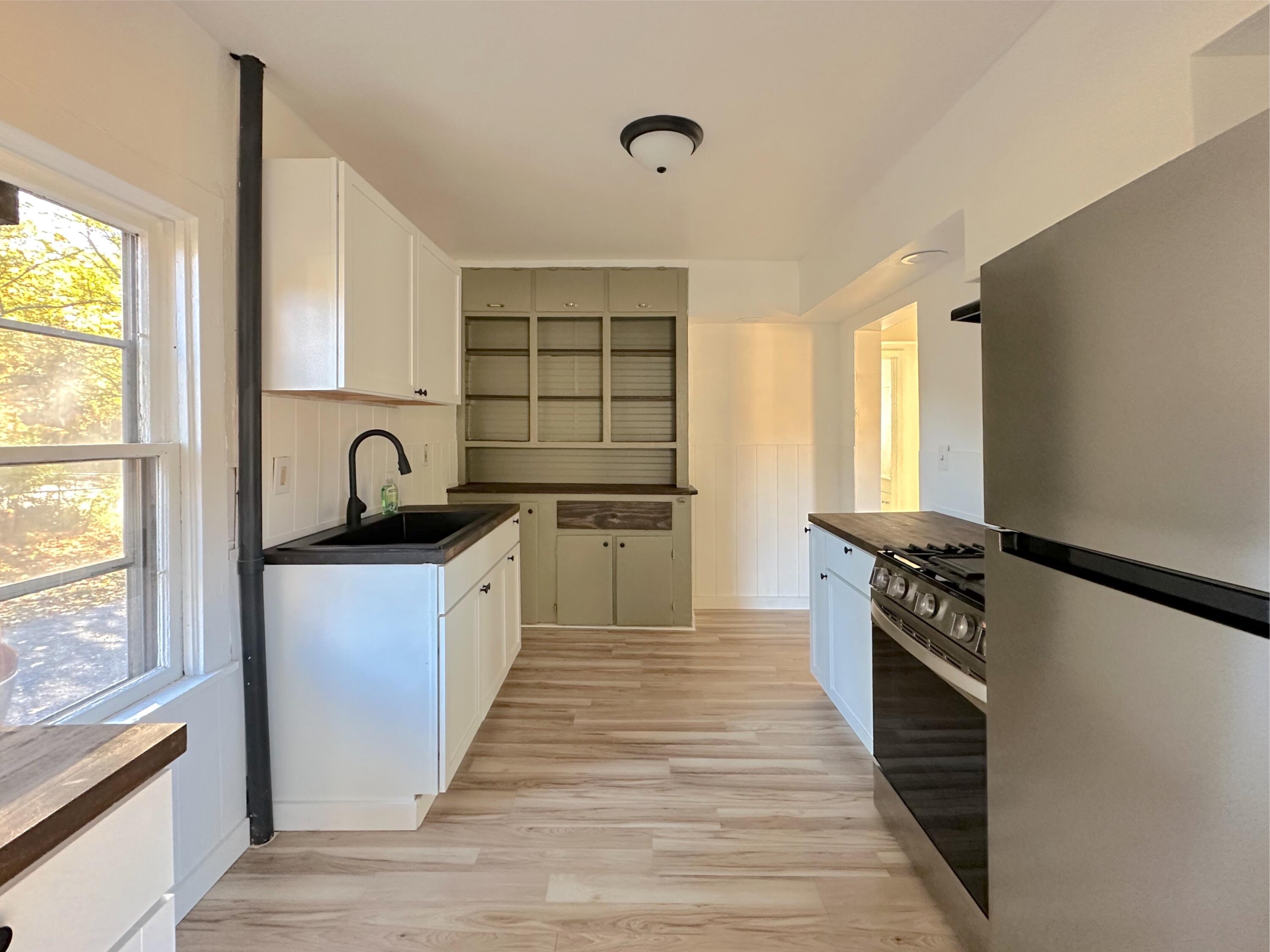 653 Orchard Avenue 5