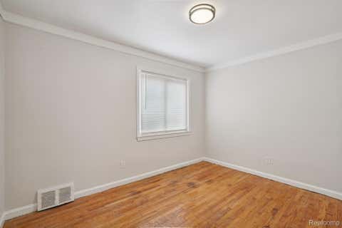 Tiny photo for 15237 Warwick Avenue, Allen Park City, MI 48101 (MLS # 20261066820)