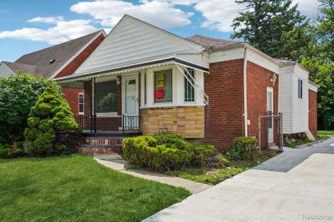 Tiny photo for 15237 Warwick Avenue, Allen Park City, MI 48101 (MLS # 20261066820)