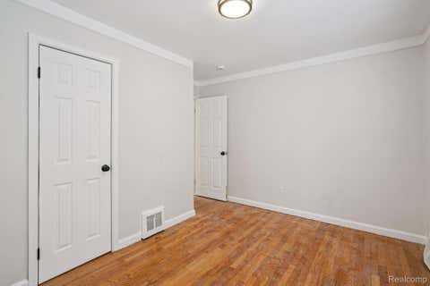 Tiny photo for 15237 Warwick Avenue, Allen Park City, MI 48101 (MLS # 20261066820)