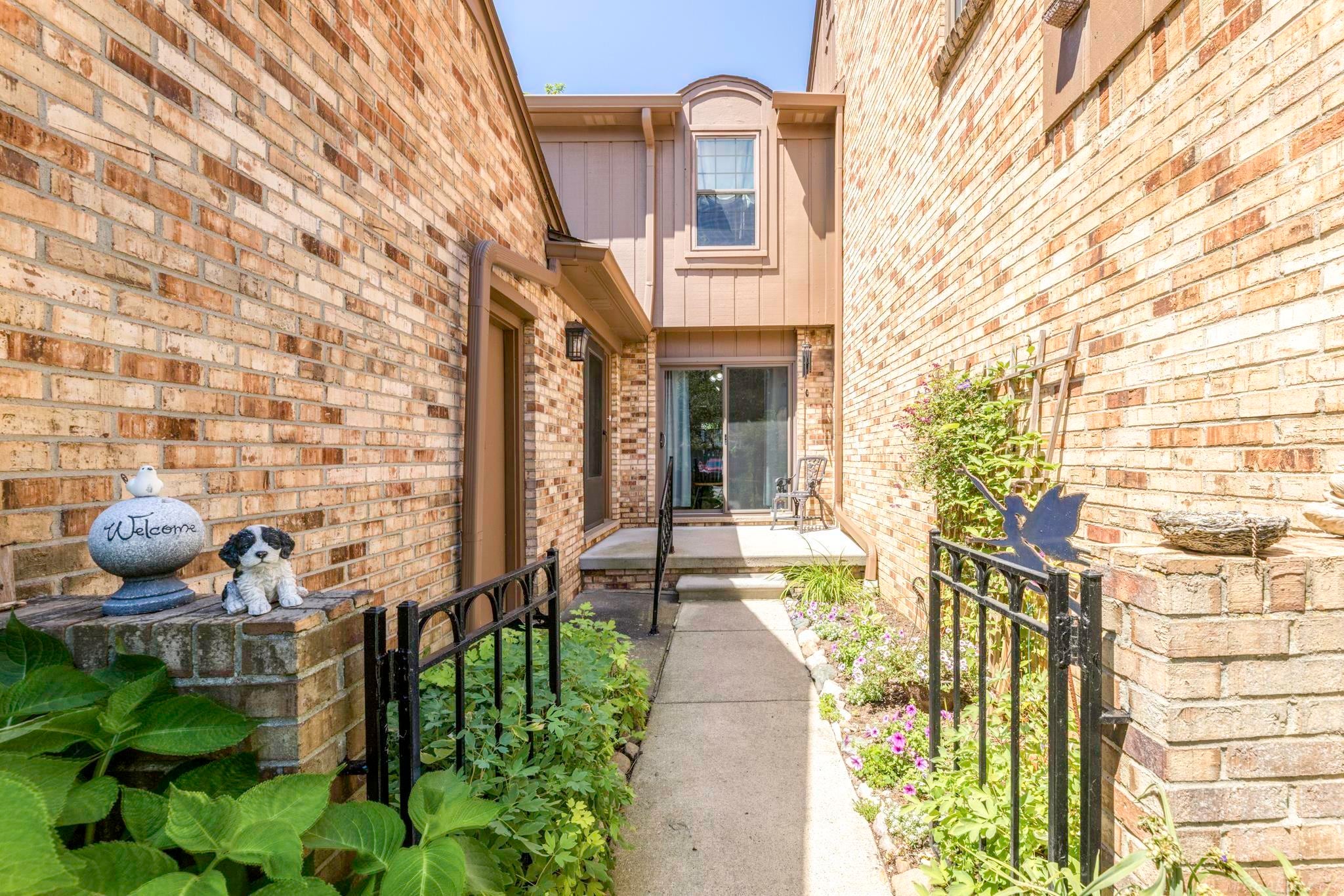 1832 Burning Bush Court
