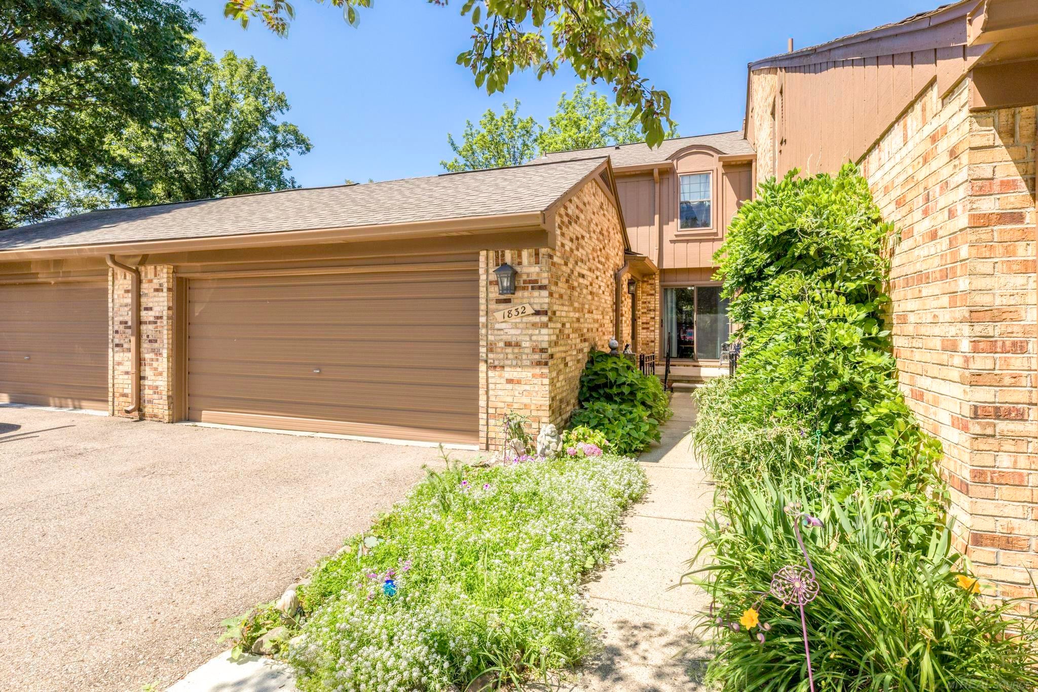 1832 Burning Bush Court