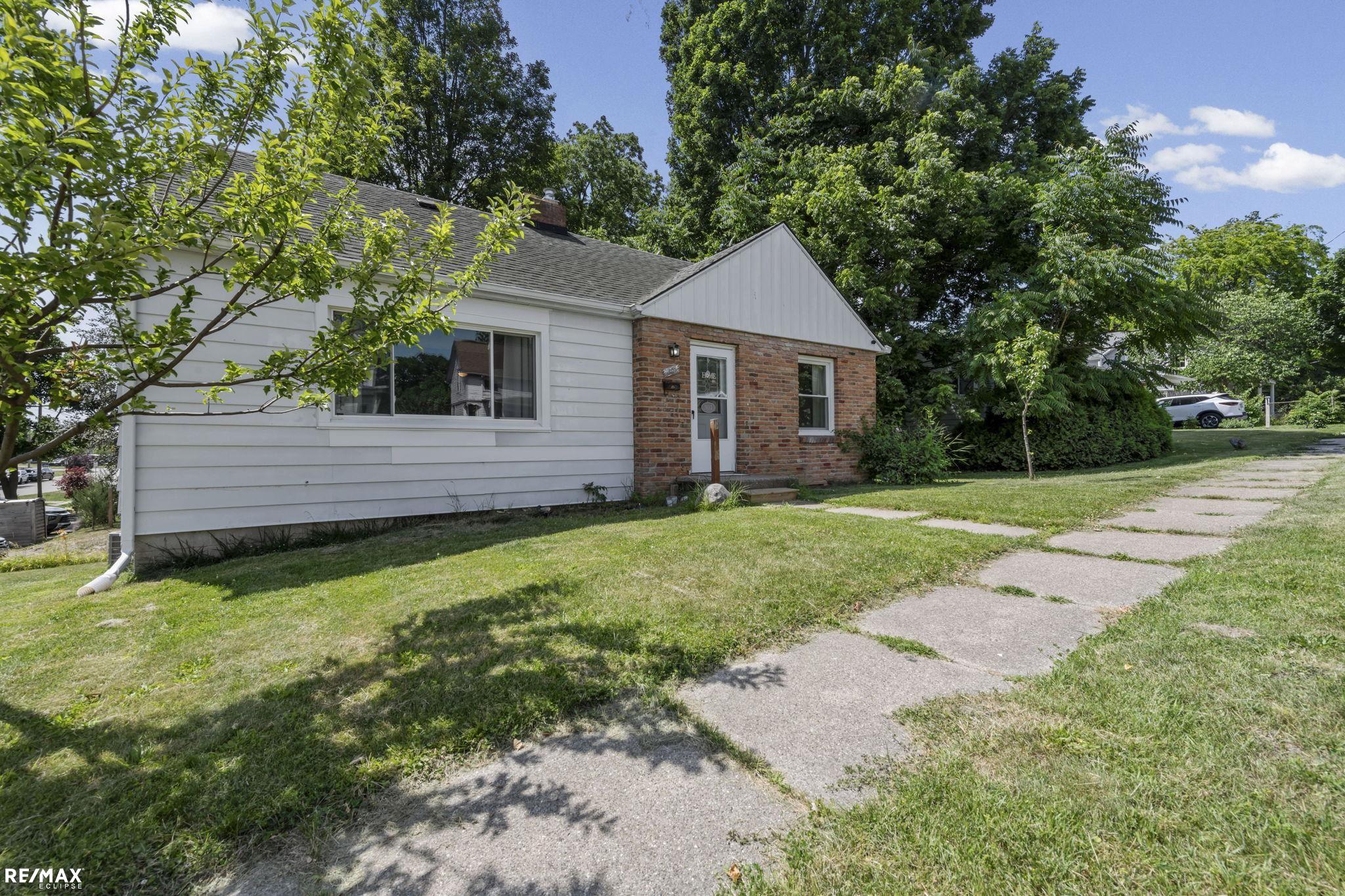301 N East S Street