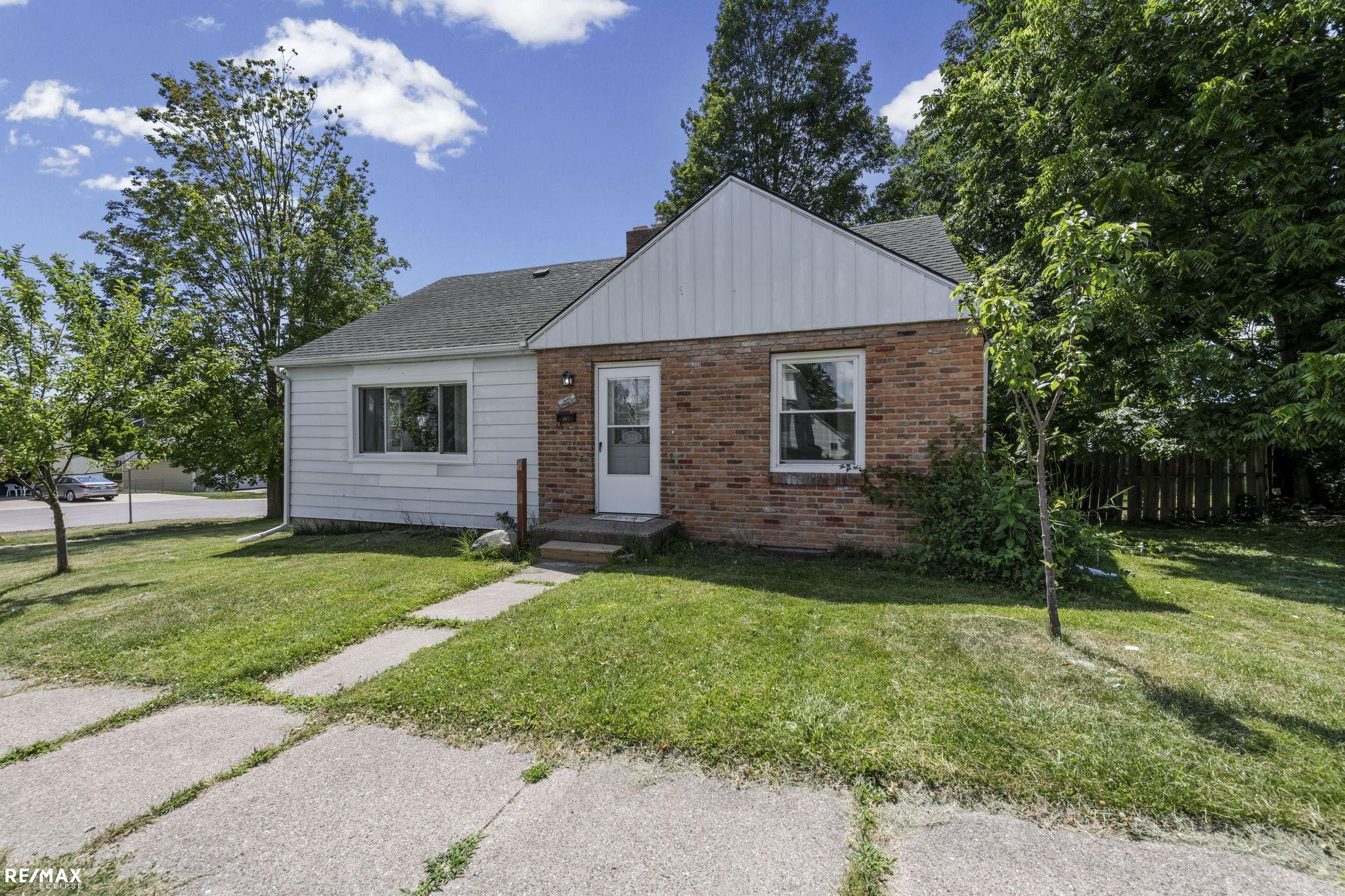 301 N East S Street