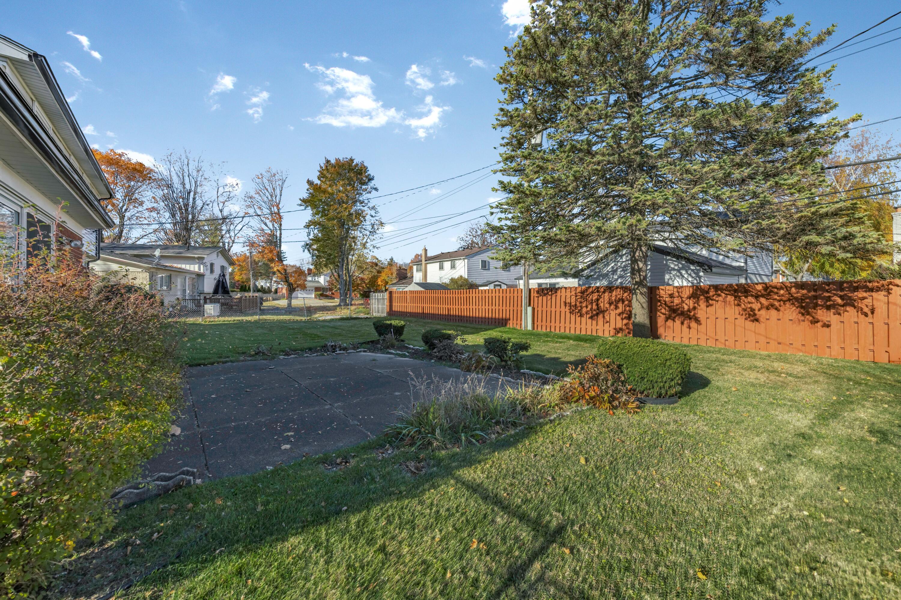 27270 Devonshire Street