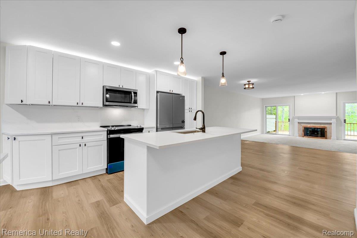 4605 Golf View Drive
