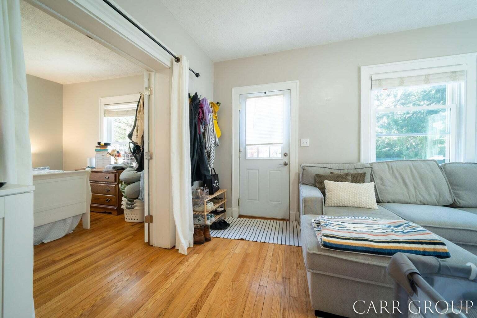 437 Rosewood Avenue SE