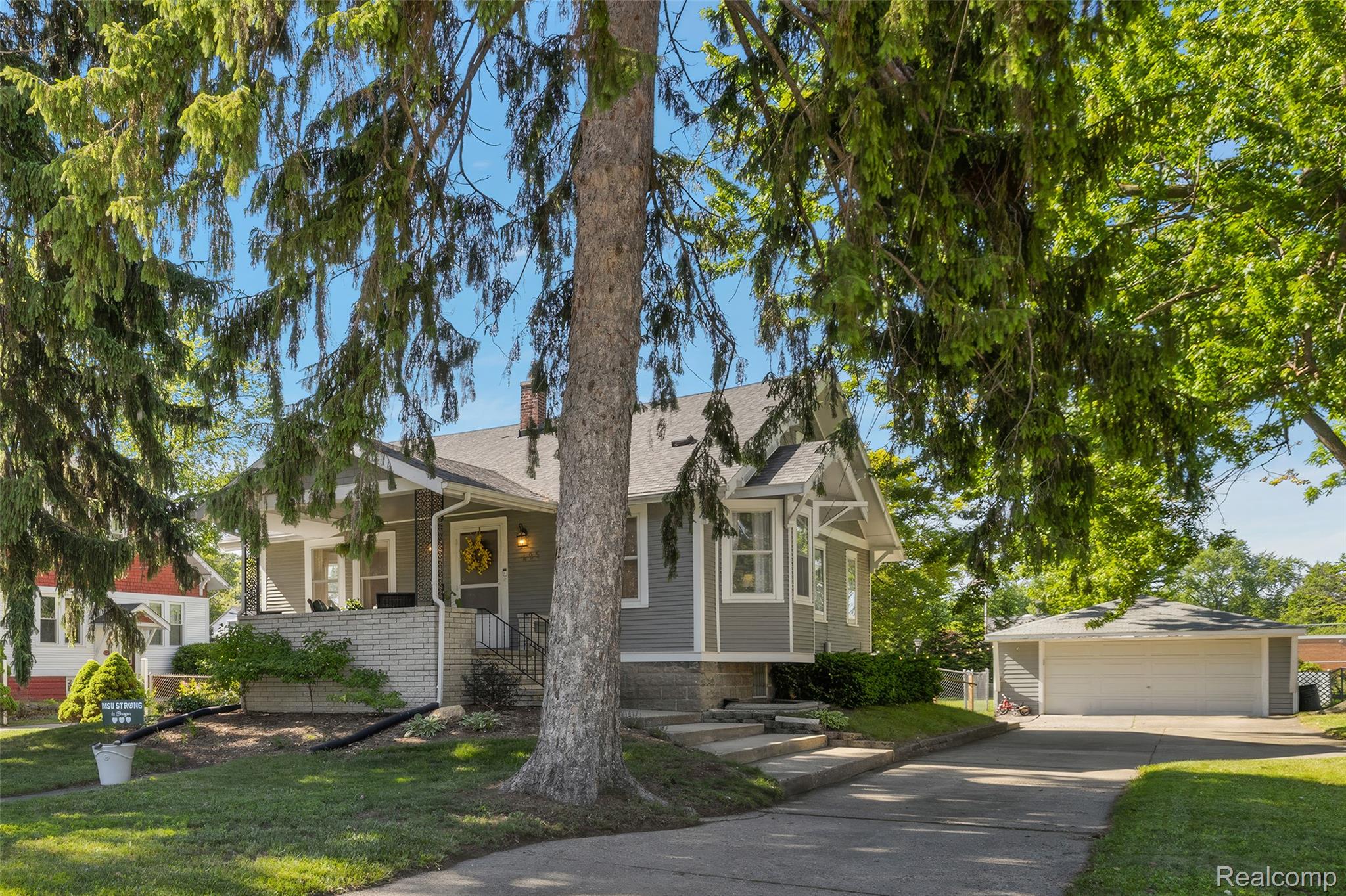 495 Lincoln Avenue