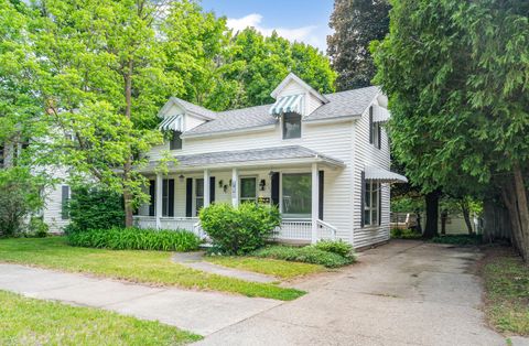 712 Rose Avenue Big Rapids City MI 49307