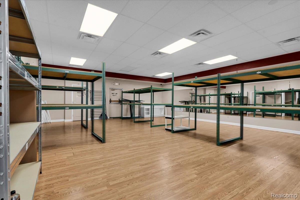 4277 S Saginaw Street