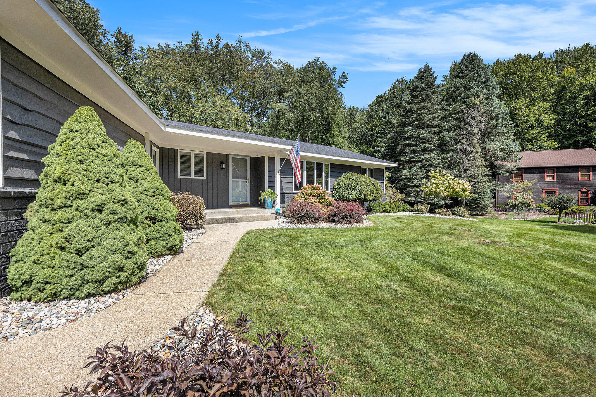 3145 Lindenwood Drive SE