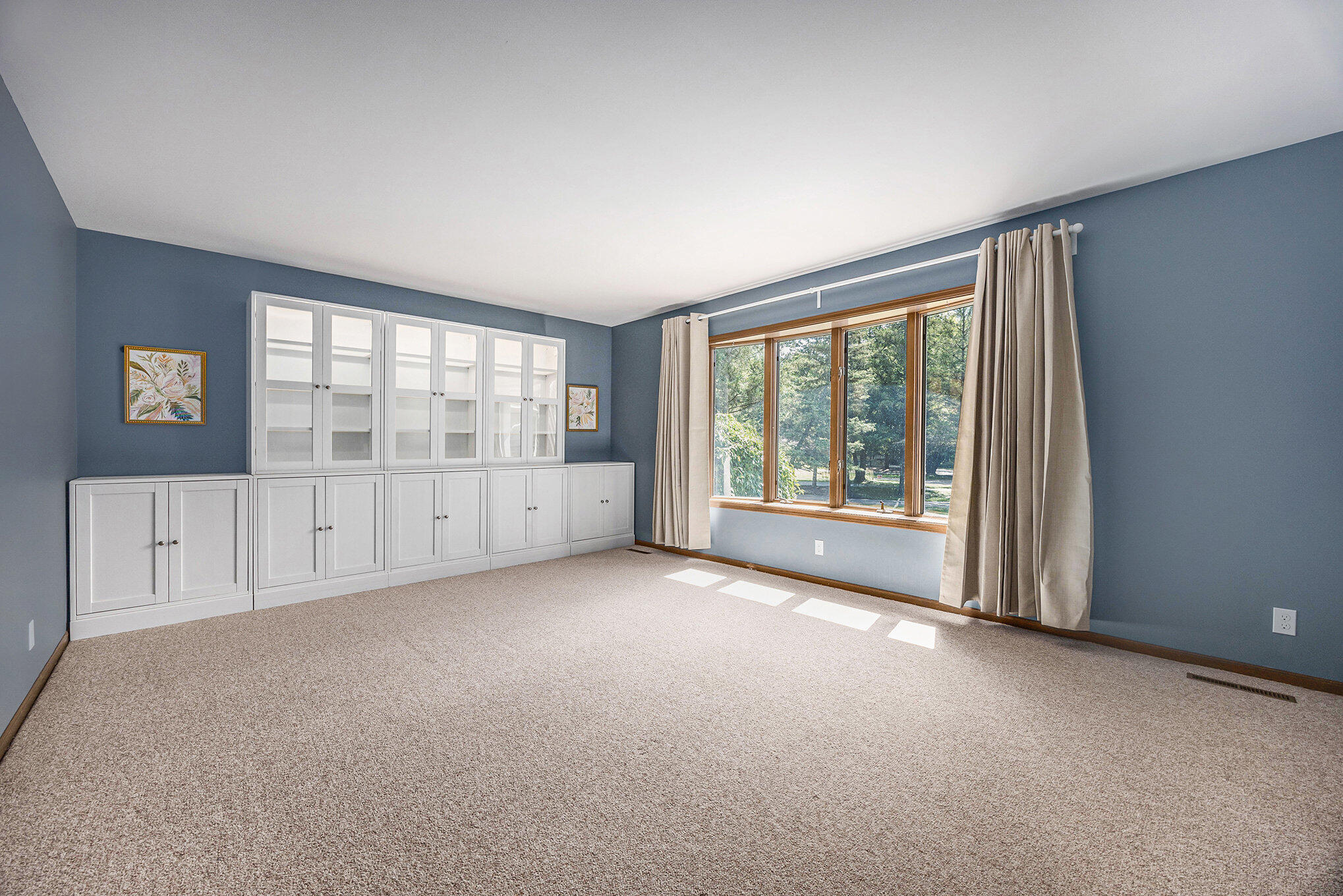 3145 Lindenwood Drive SE
