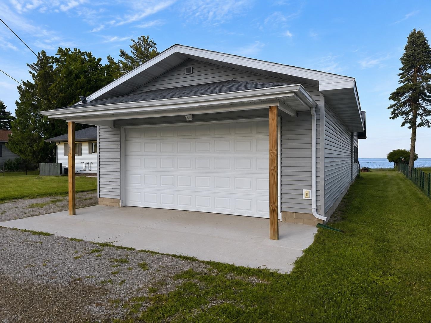 2383 Green Drive