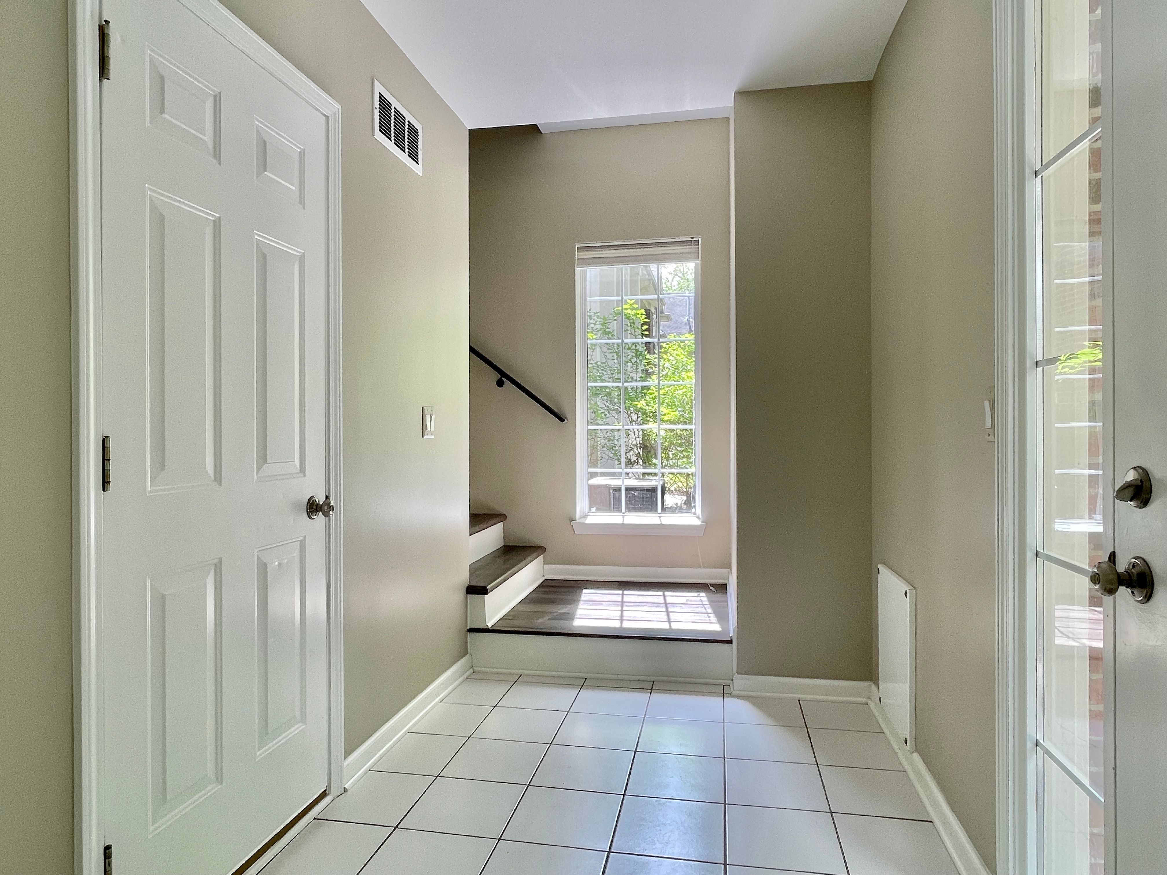 1678 Deepwood Circle