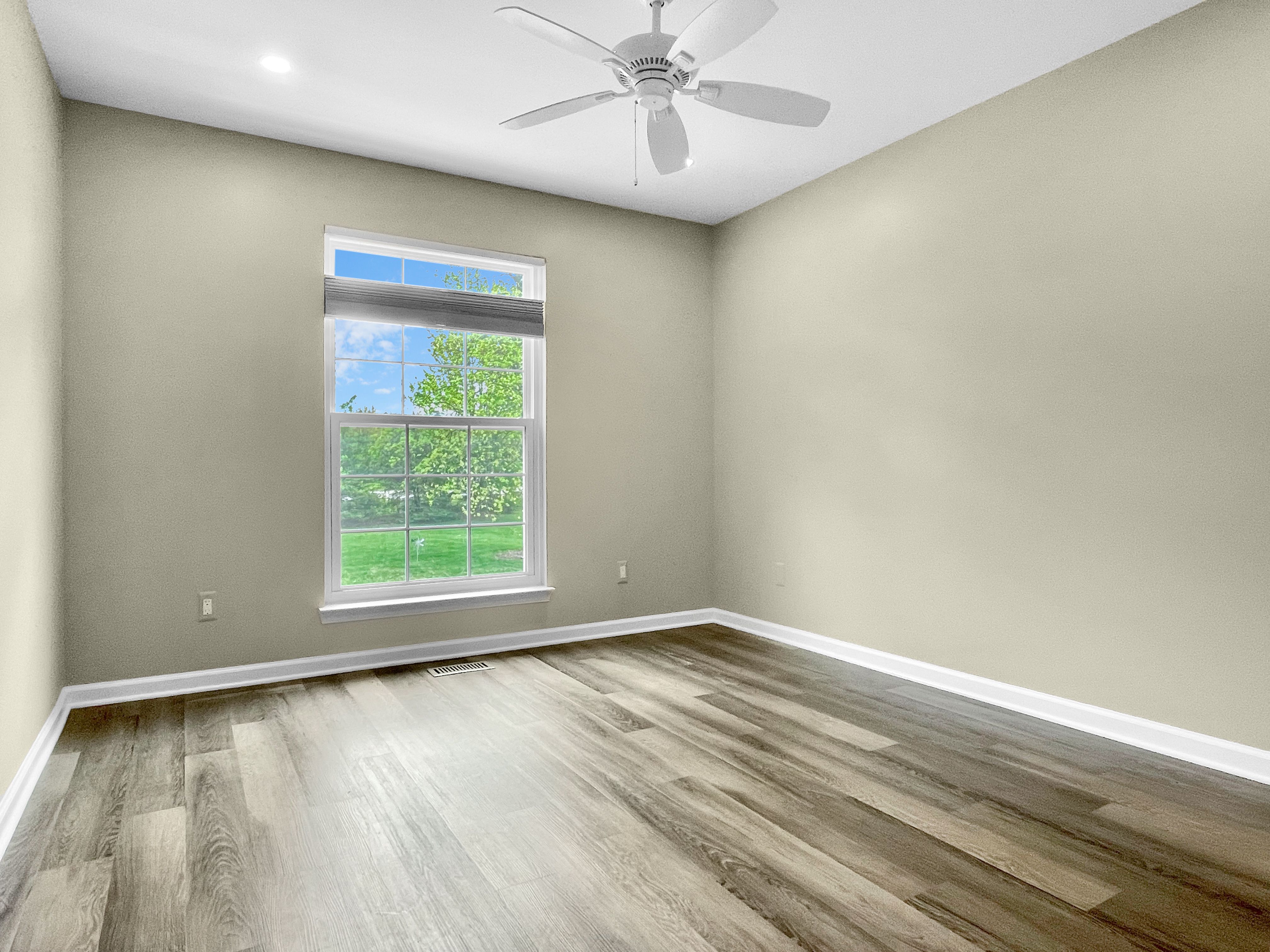 Rochester City, Michigan 48307, United States, 2 Bedrooms Bedrooms, ,2 BathroomsBathrooms,Residential,Pending,132498