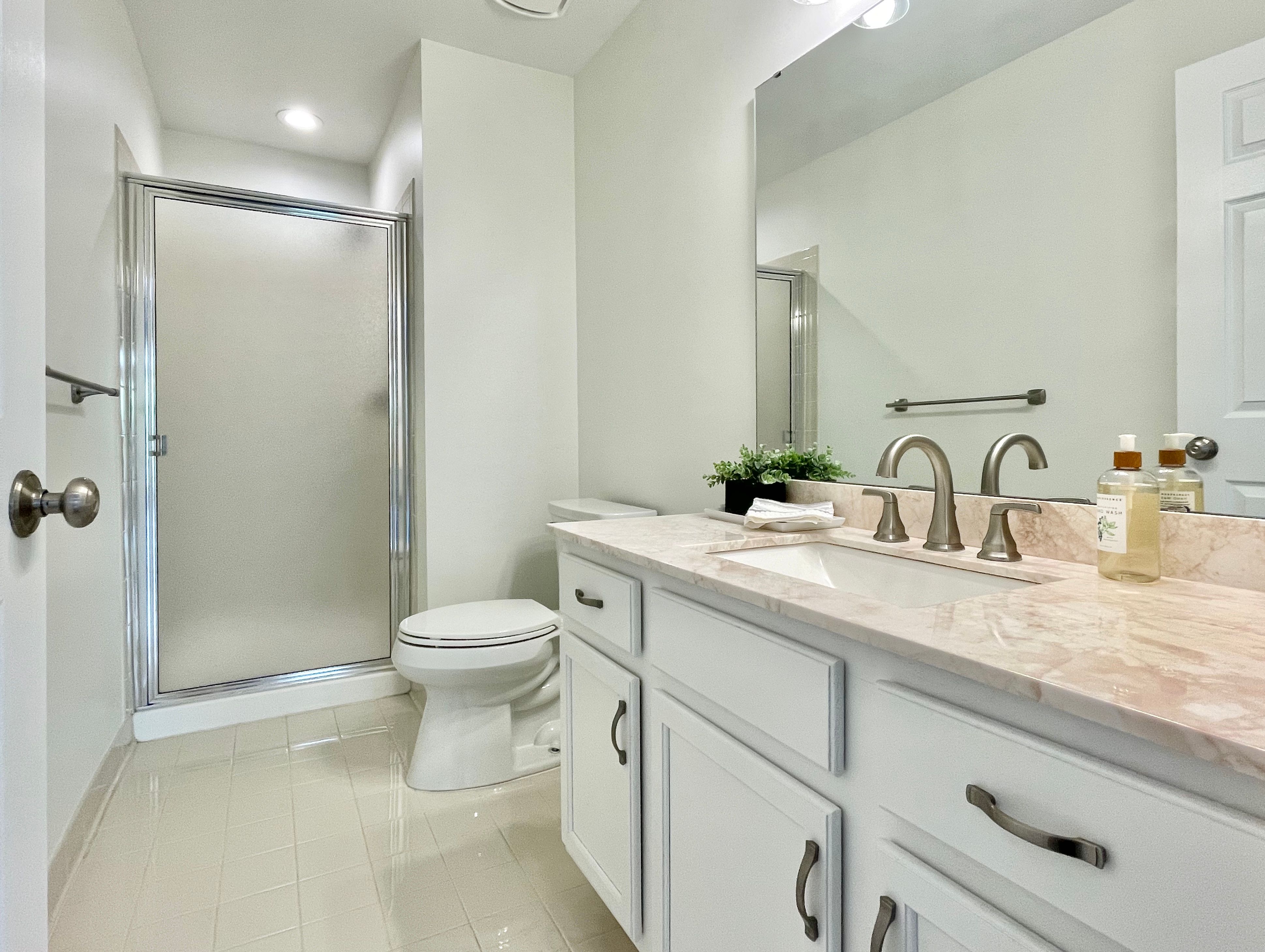 Rochester City, Michigan 48307, United States, 2 Bedrooms Bedrooms, ,2 BathroomsBathrooms,Residential,Pending,132498