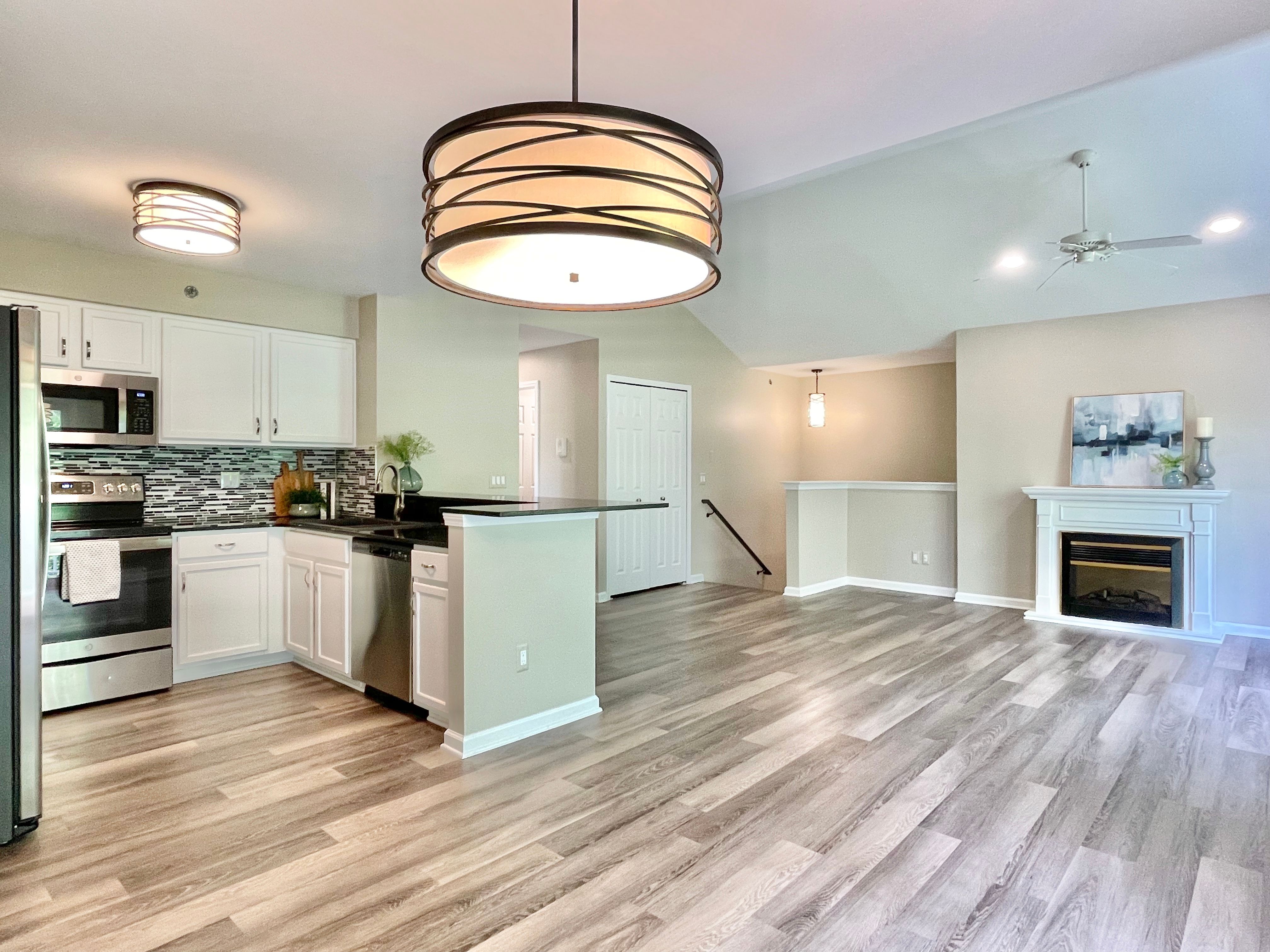 Rochester City, Michigan 48307, United States, 2 Bedrooms Bedrooms, ,2 BathroomsBathrooms,Residential,Pending,132498