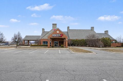 15555 Silver Parkway Fenton City MI 48430