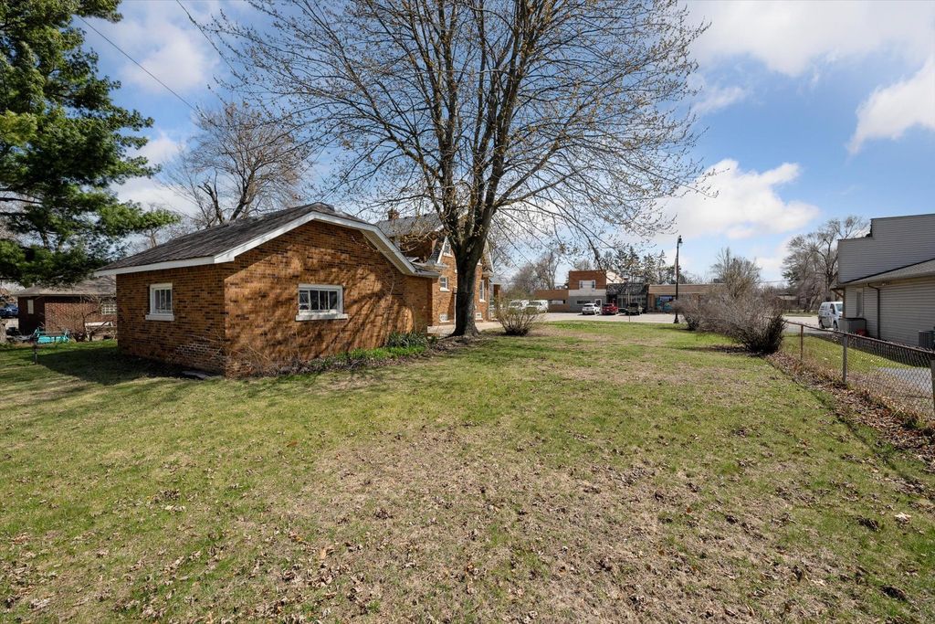 listing image 43