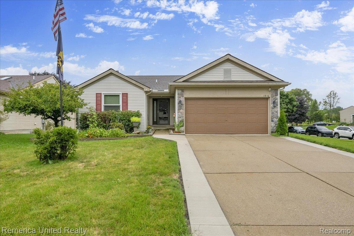 1816 Andover Boulevard