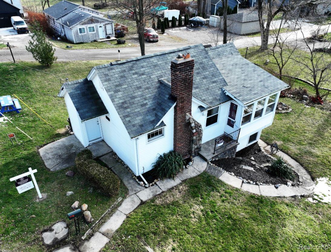 Walled Lake City, Michigan 48390, United States, 2 Bedrooms Bedrooms, ,1 BathroomBathrooms,Residential,Active,132475