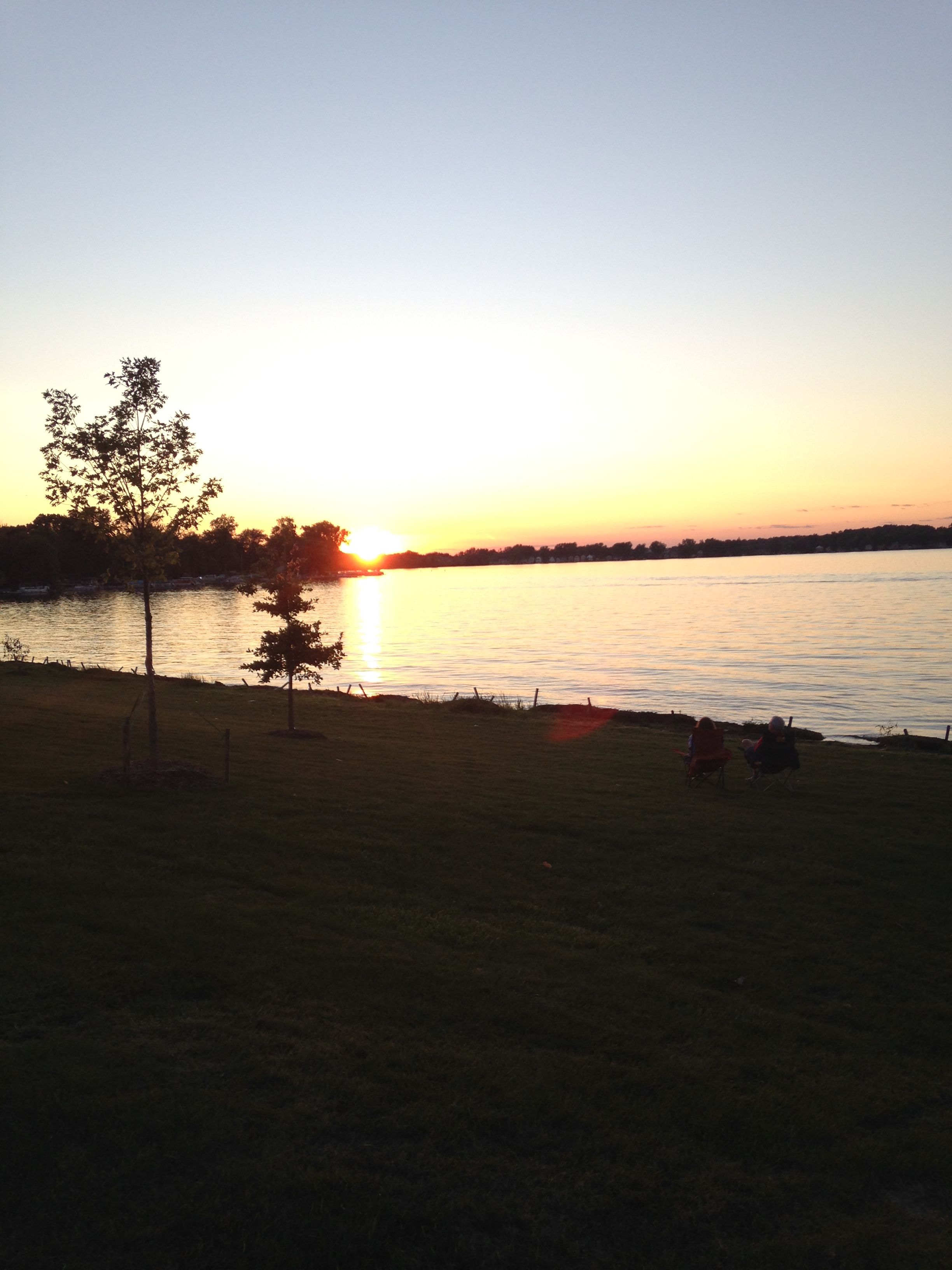 Walled Lake City, Michigan 48390, United States, 2 Bedrooms Bedrooms, ,1 BathroomBathrooms,Residential,Active,132475