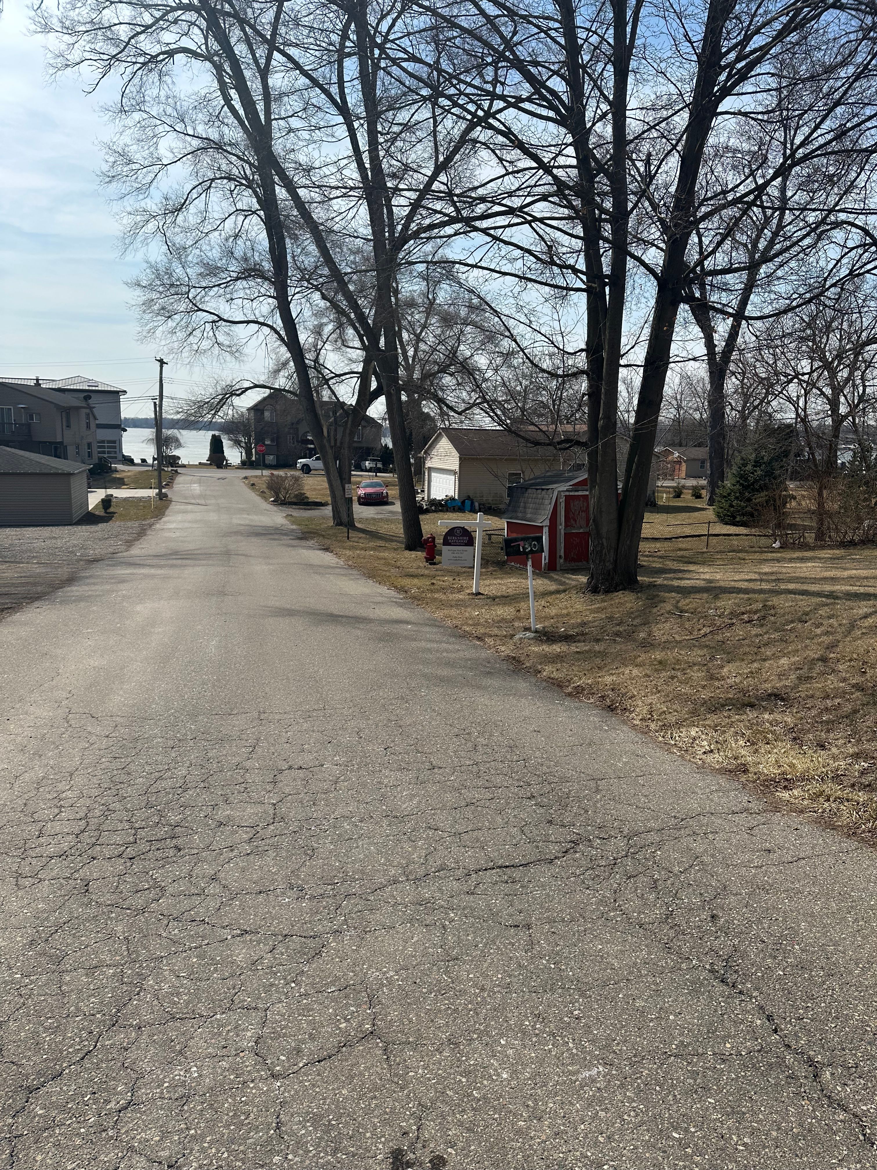 Walled Lake City, Michigan 48390, United States, 2 Bedrooms Bedrooms, ,1 BathroomBathrooms,Residential,Active,132475