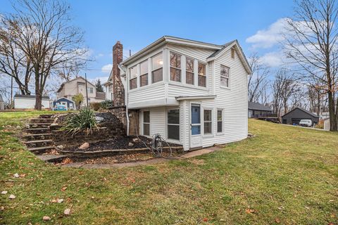 432 MARKET Street Walled Lake City Oakland MI 48390