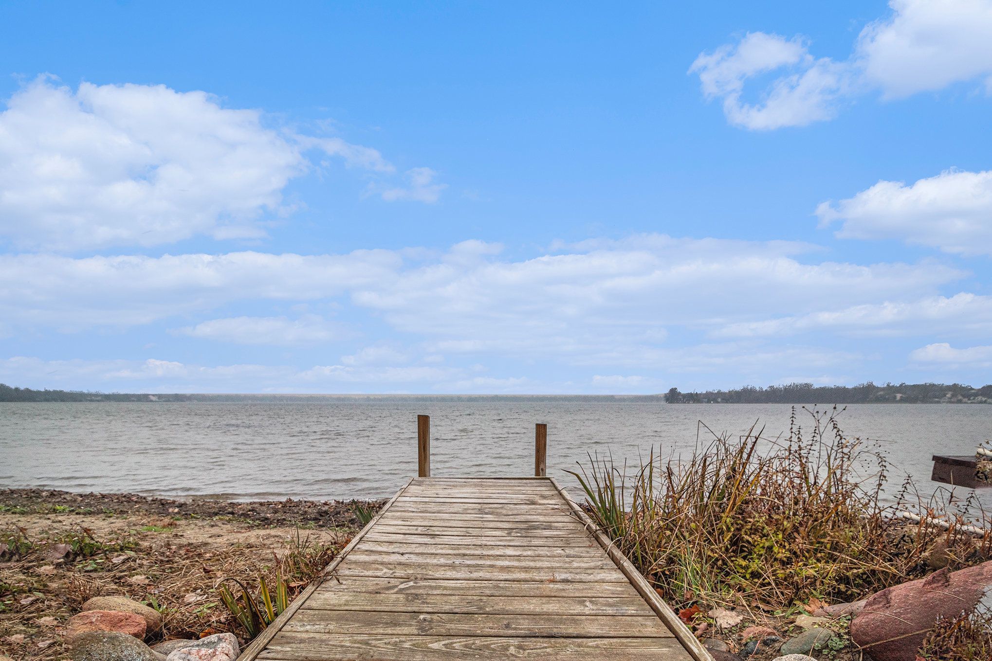 Walled Lake City, Michigan 48390, United States, 2 Bedrooms Bedrooms, ,1 BathroomBathrooms,Residential,Active,132475