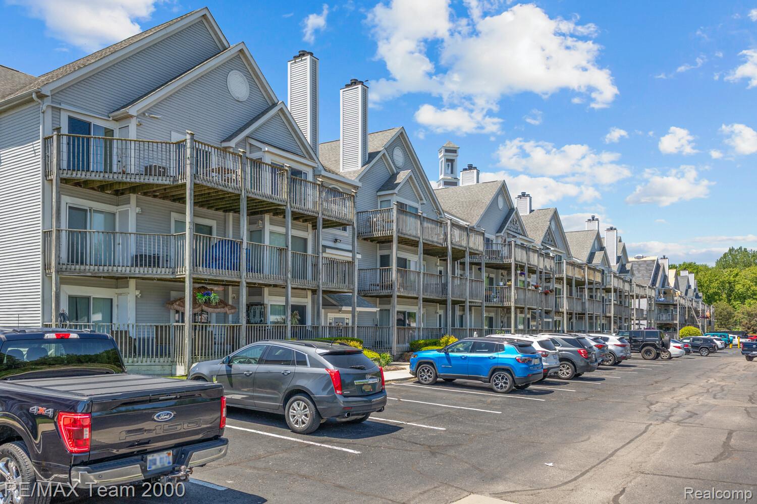 37522 Jefferson Avenue 102