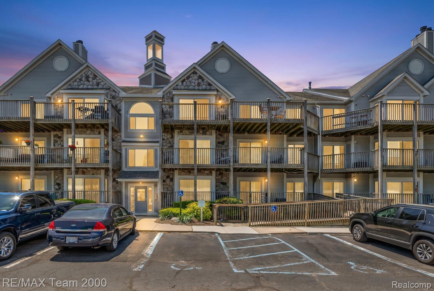 37522 Jefferson Avenue 102