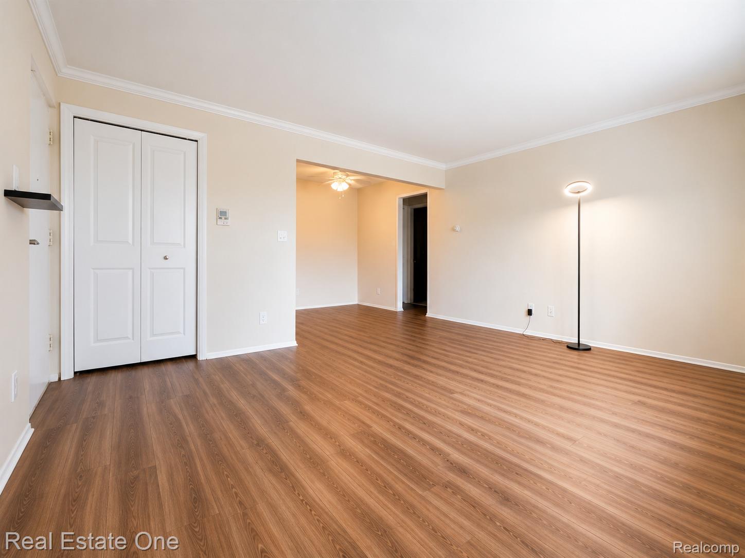 810 Plate Street 203