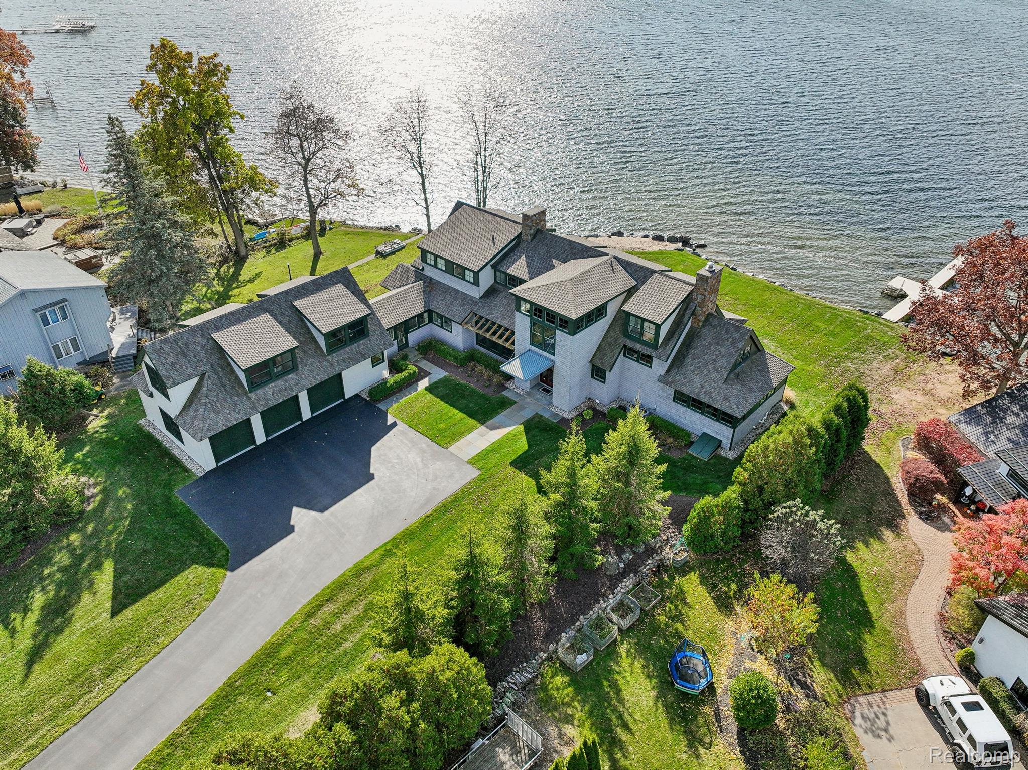 12410 WOODHULL Landing