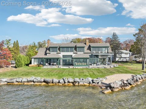 Photo of 12410 WOODHULL Landing, Fenton Charter Township, MI 48430 (MLS # 20251039525)