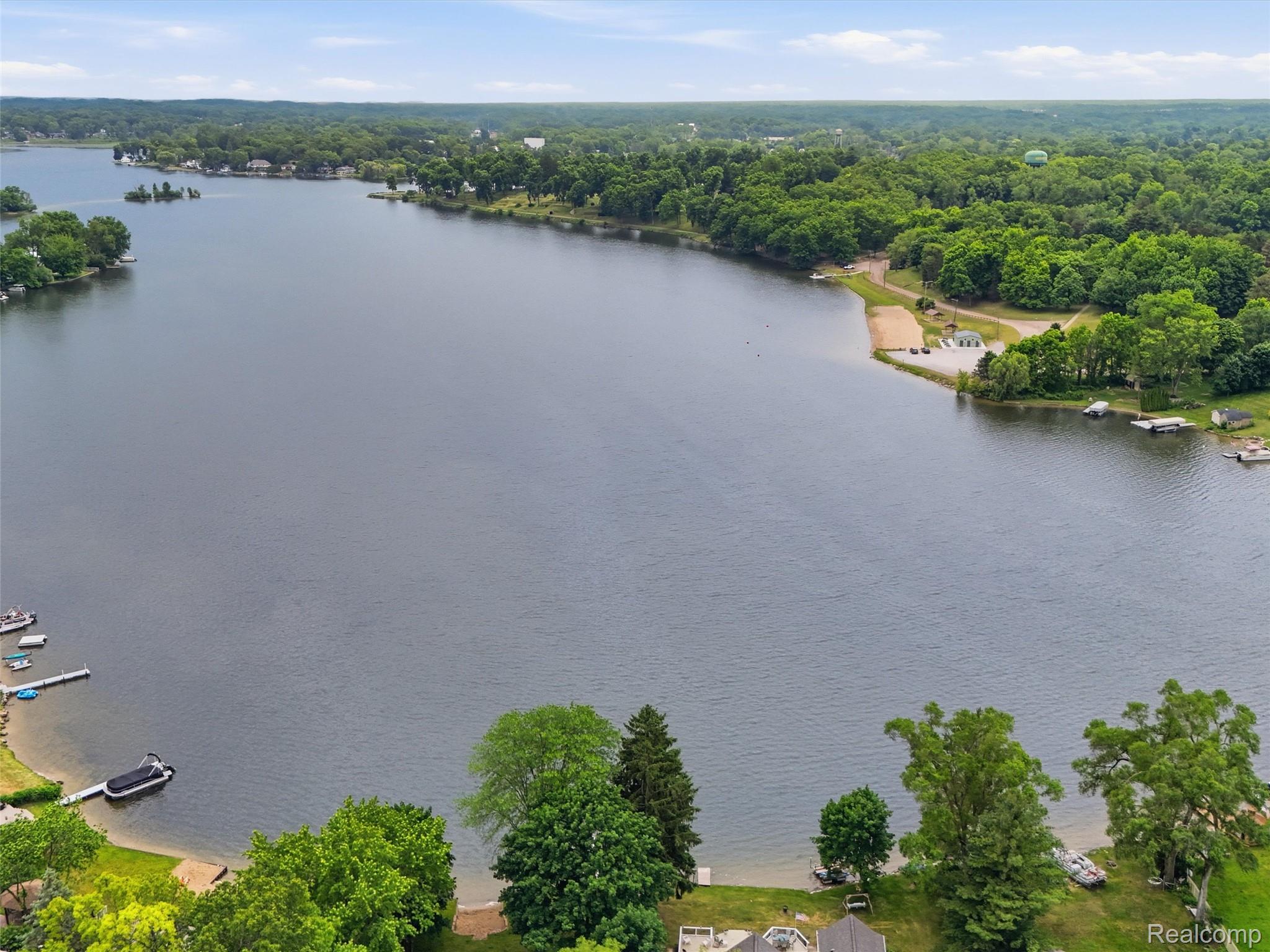 258 Lakeside Drive
