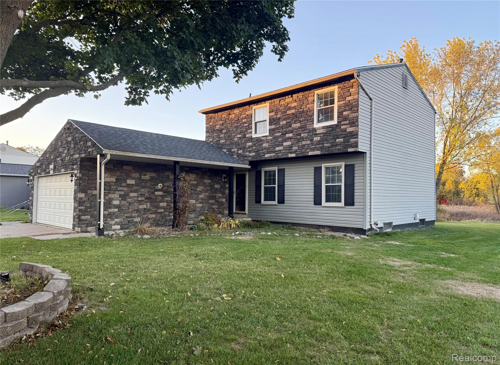 3596 Barberry Circle