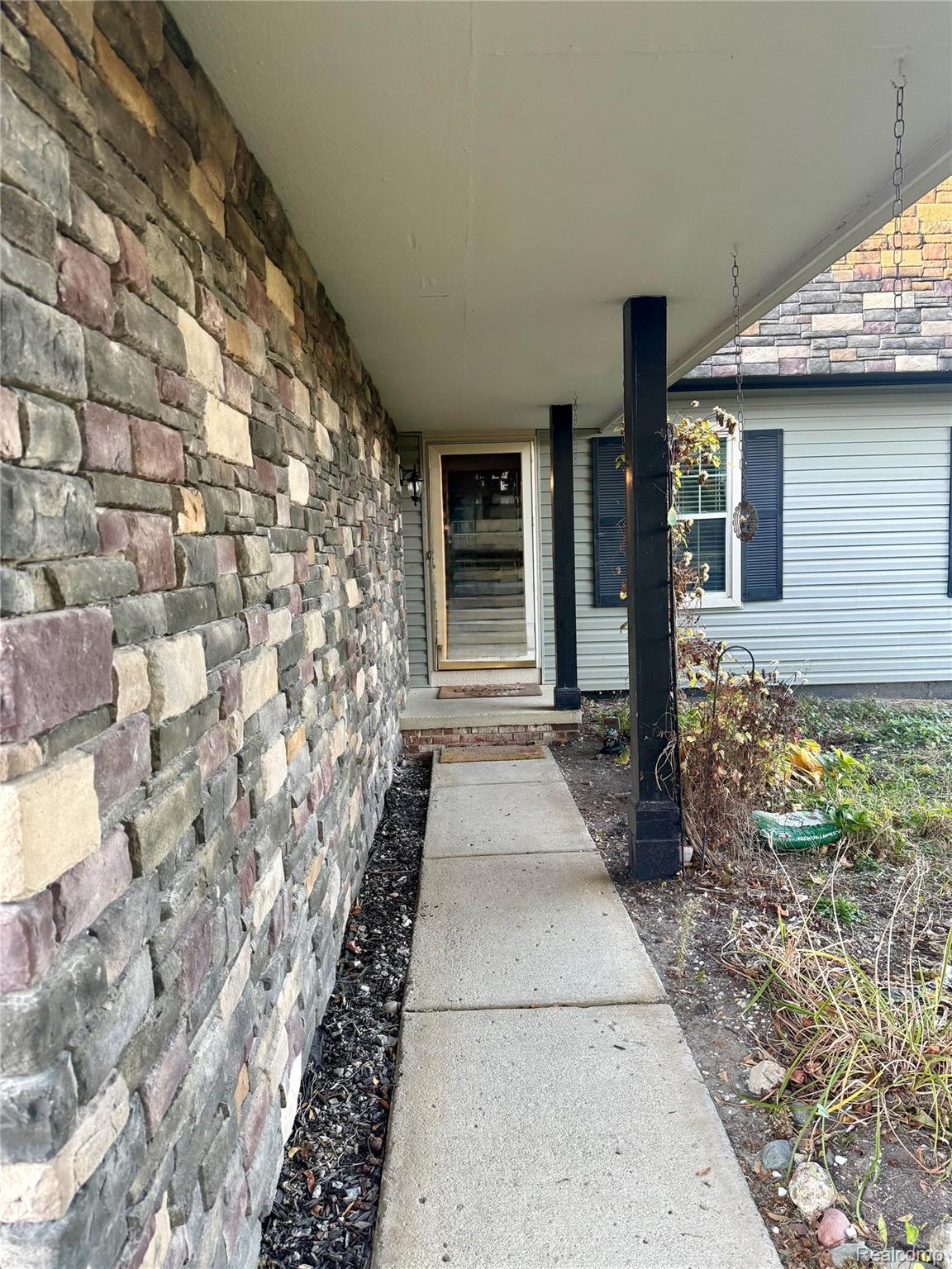 3596 Barberry Circle