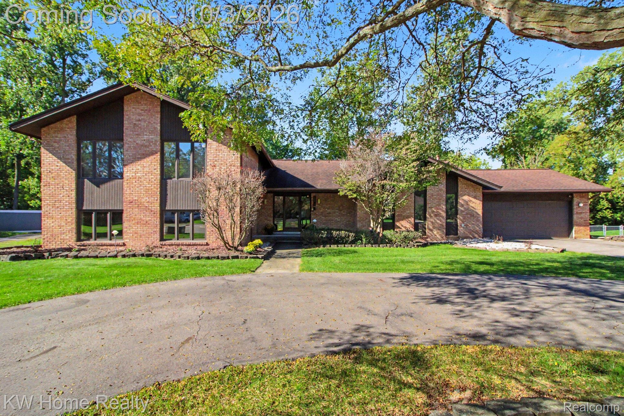 23433 Riverview Drive