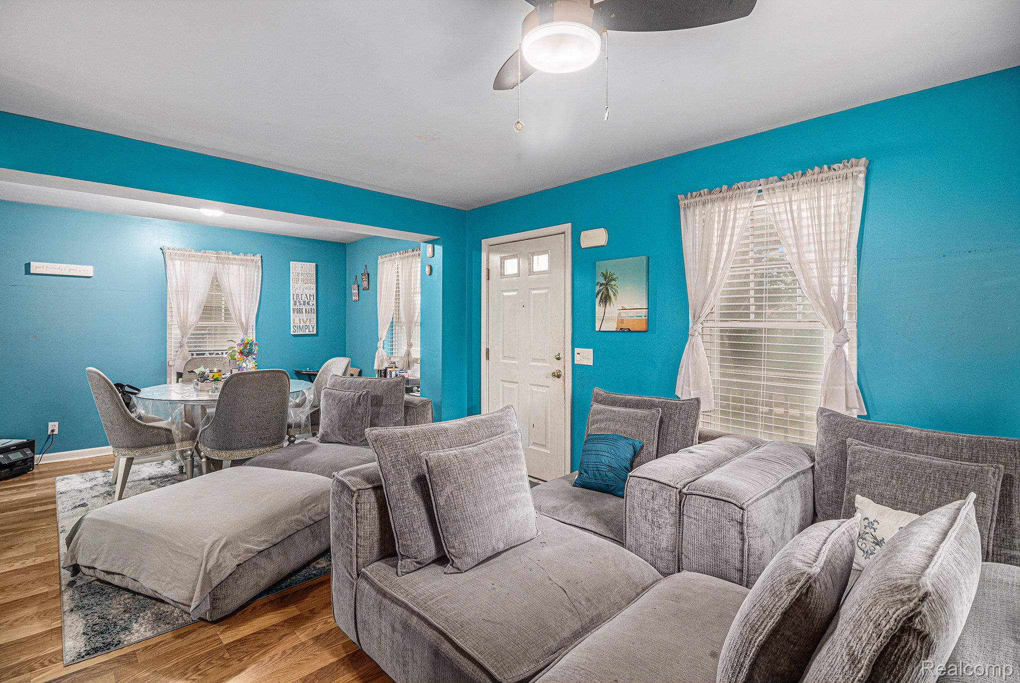 21056 Woodside Avenue