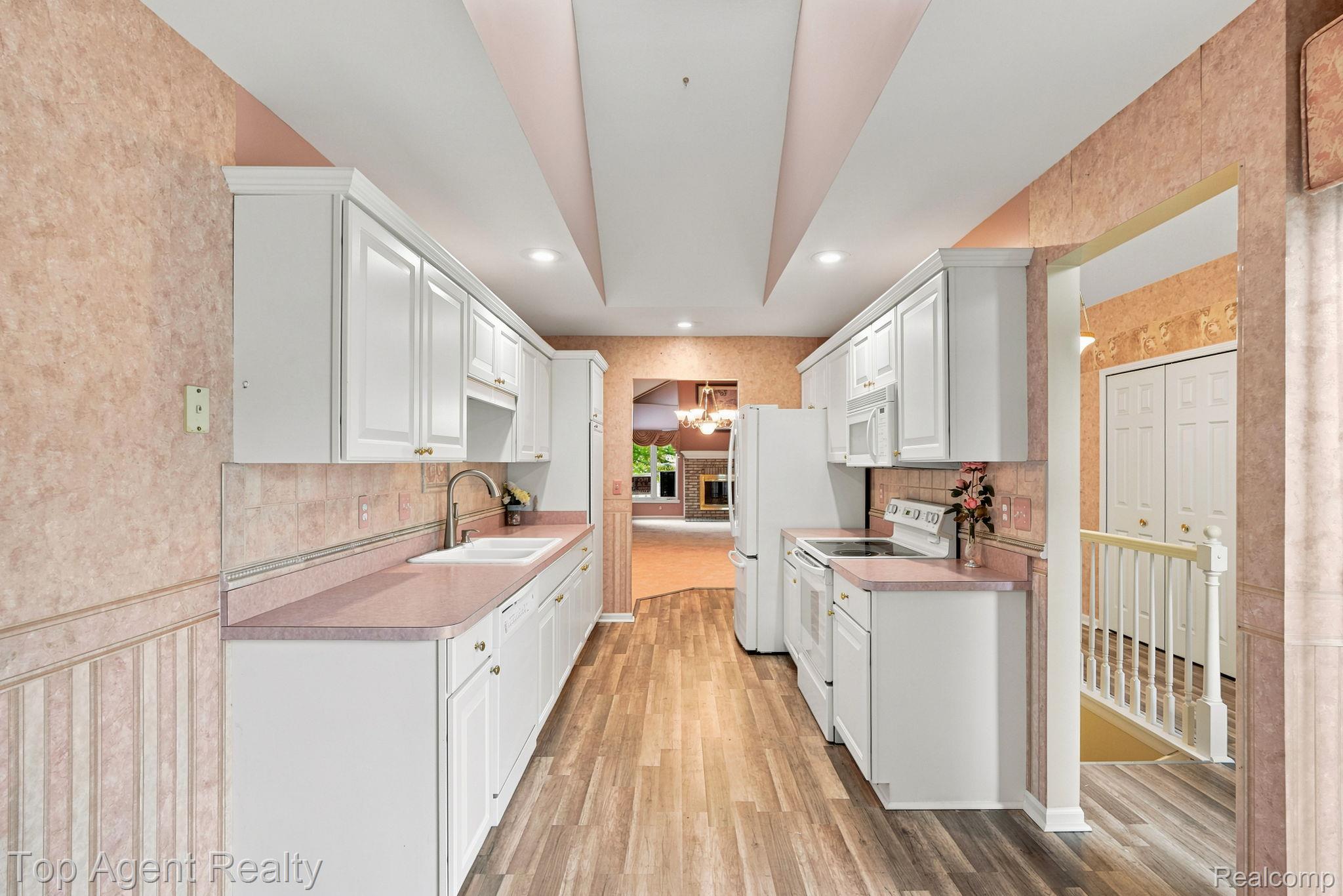 48659 Sundance Court