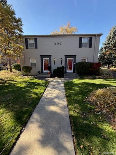 1702 Graefield Road 52 Birmingham City MI 48009