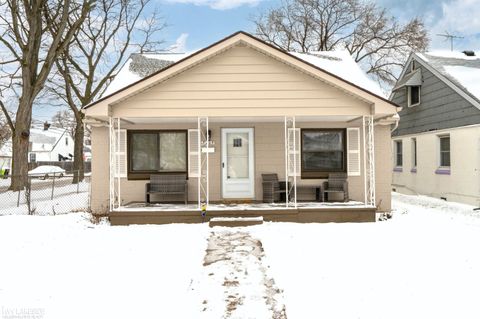 8205 State Park Center Line City MI 48015