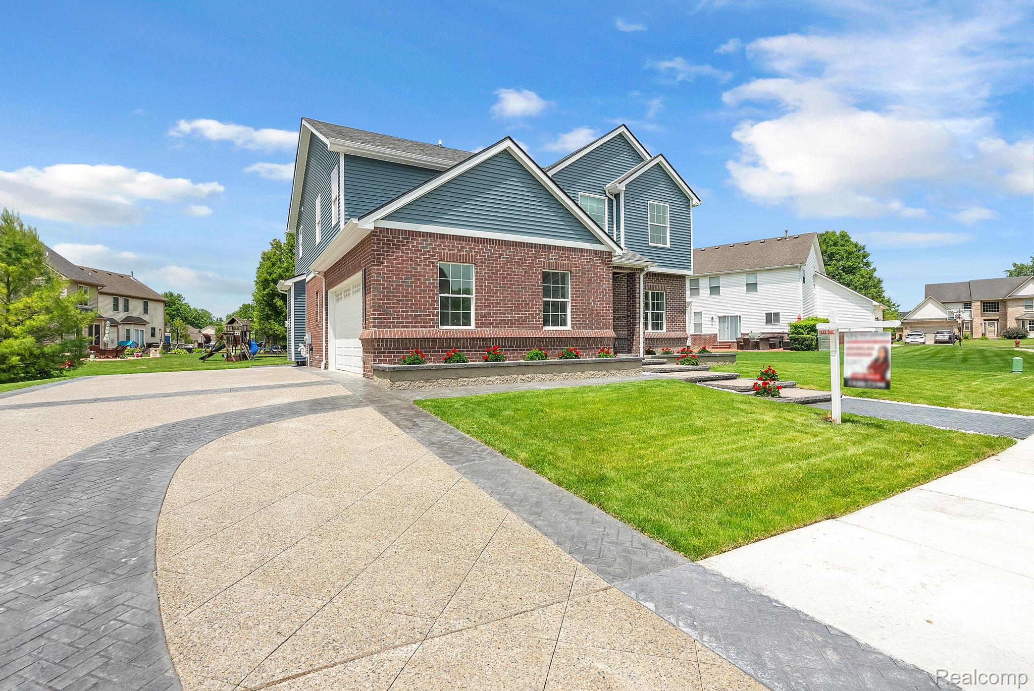 23594 Crescent Ridge Drive