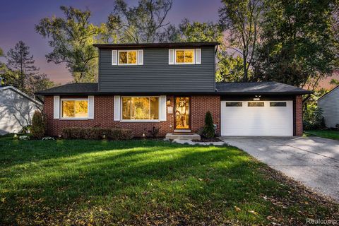 42071 Lindsay Drive Plymouth City MI 48170