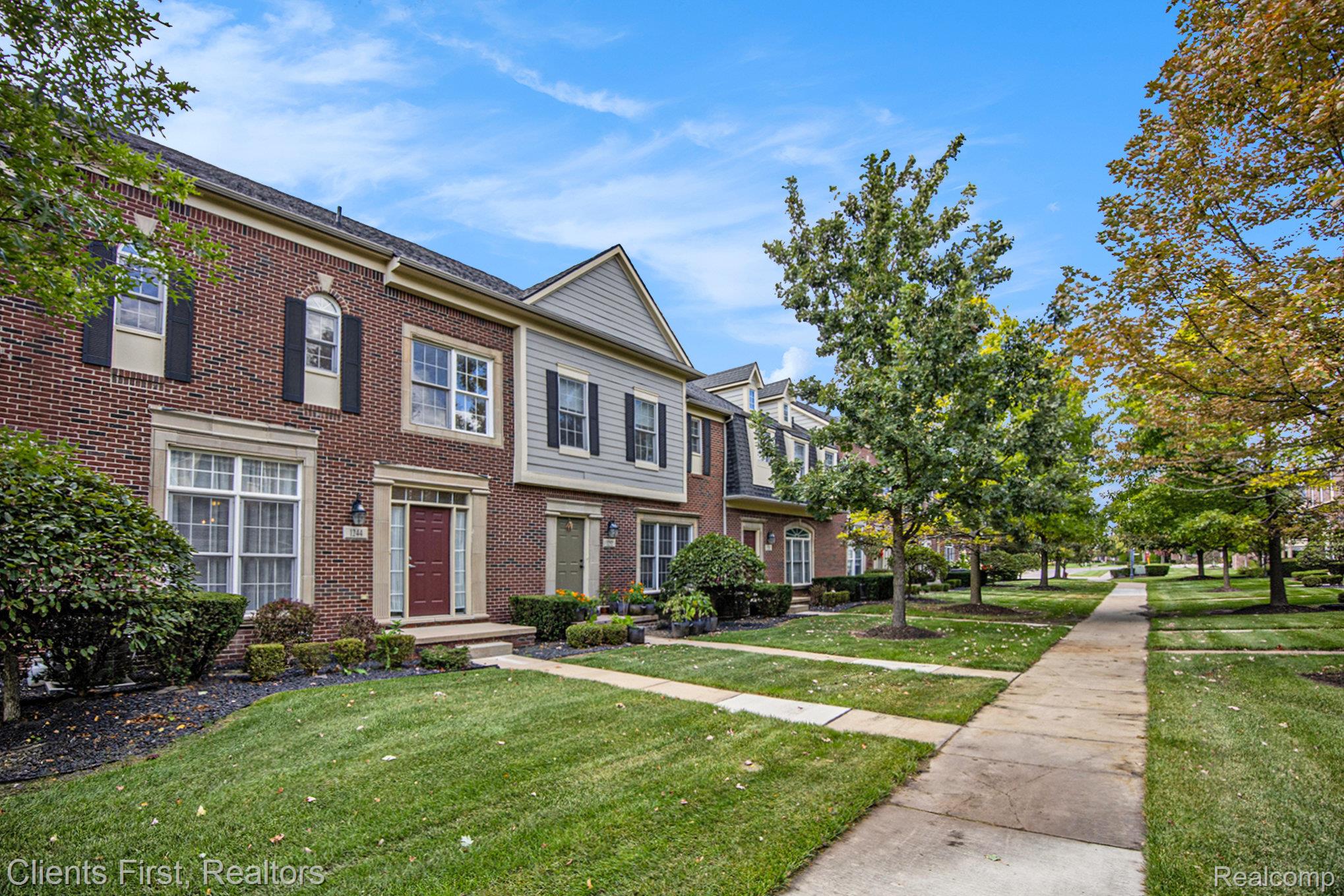 1244 W Crystal Circle