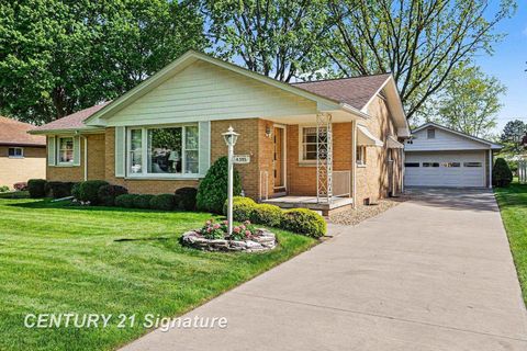 Photo of 4395 Ann Street, Saginaw Charter Township, MI 48603 (MLS # 61050207915)