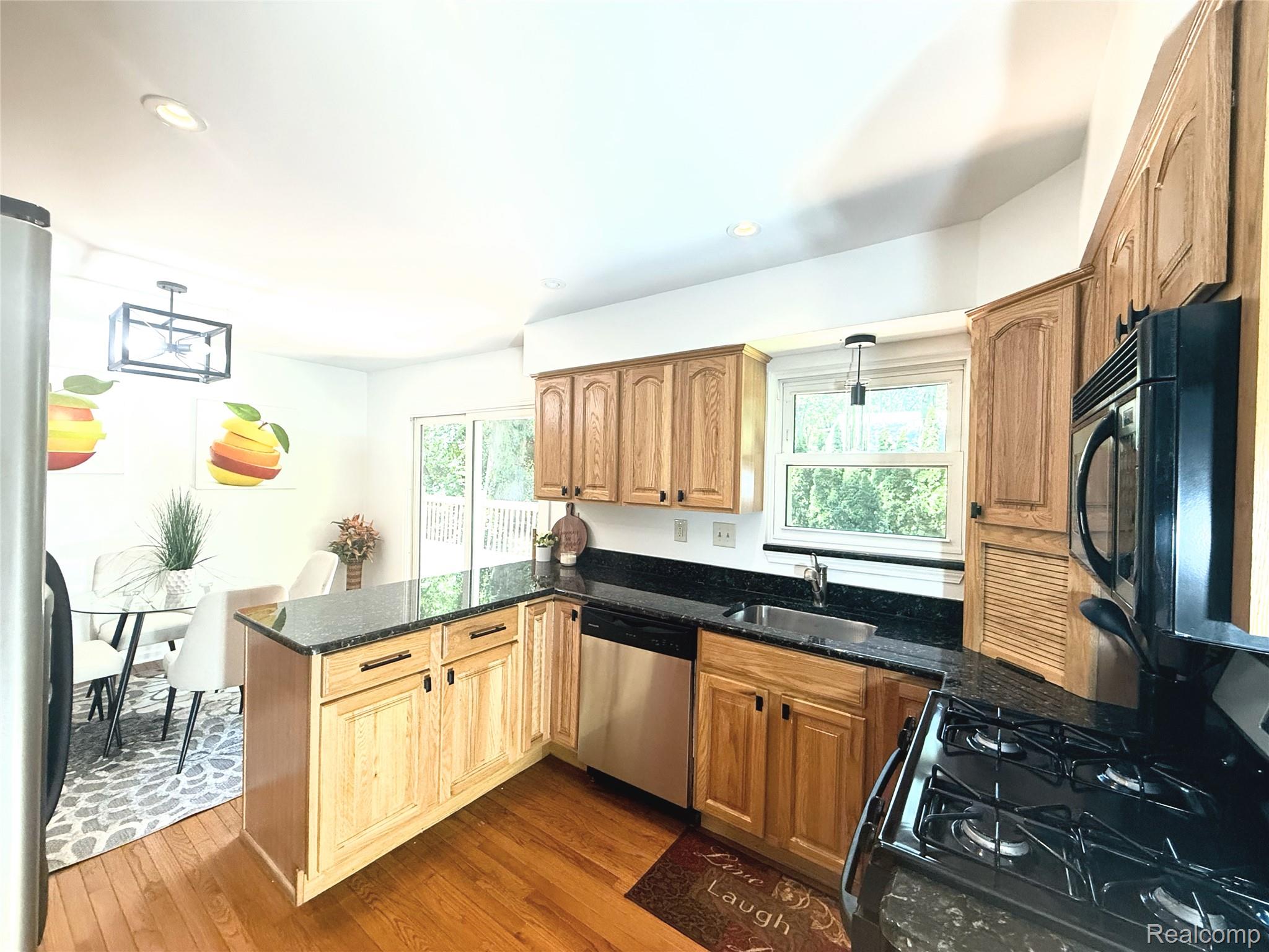 1369 flamingo